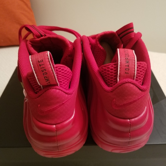 SNEAKERS - Picture 4 of 6